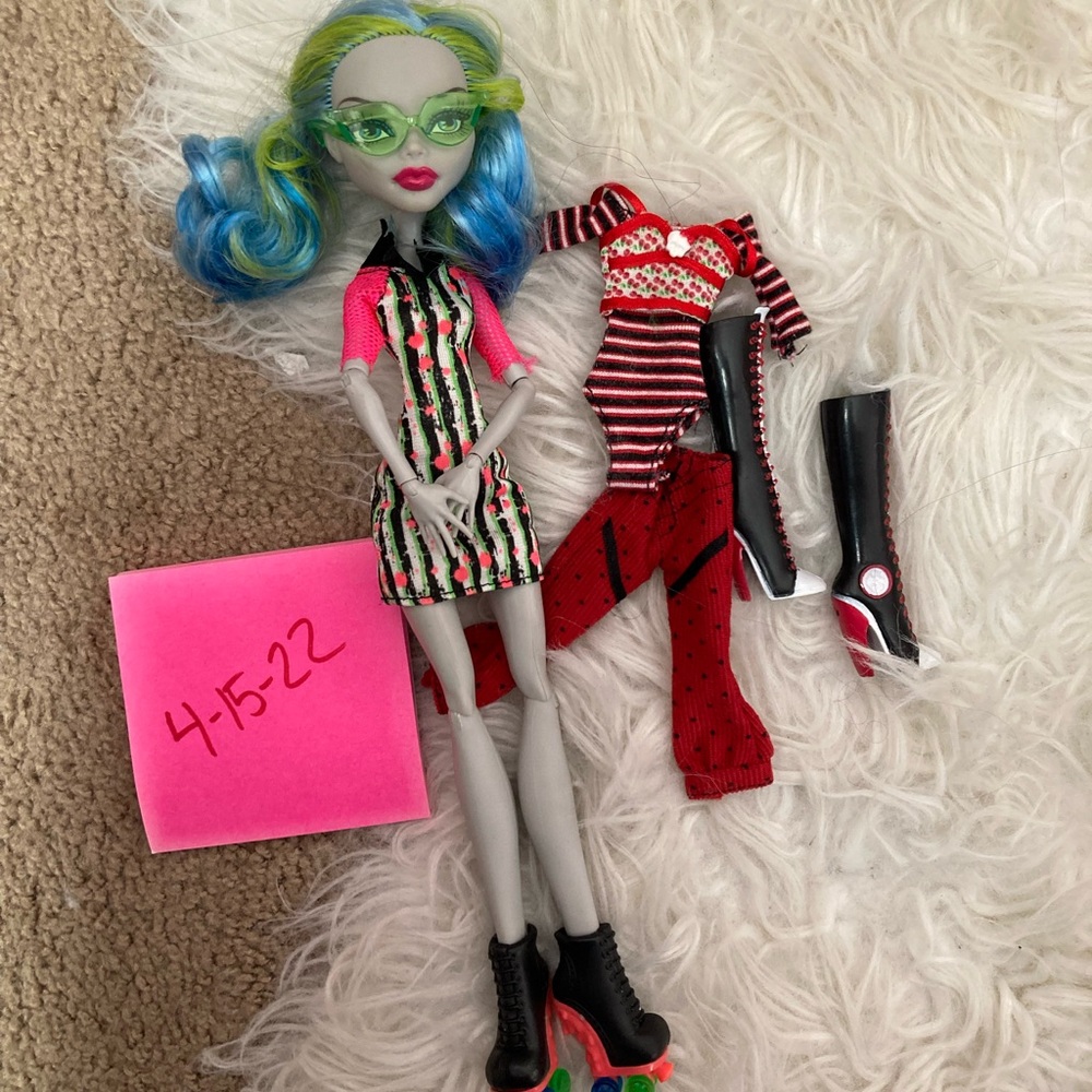 Goulia Monster high doll